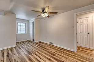 24 S 6th St, Youngwood, PA 15697 - Photo 23