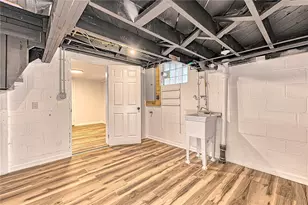 24 S 6th St, Youngwood, PA 15697 - Photo 31