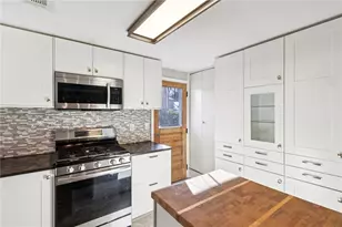 108 Shippen Dr, Moon/Crescent Twp, PA 15108 - Photo 9