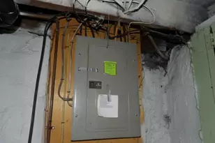 1019 Arlington Ave, Jeannette, PA 15644 - Photo 13