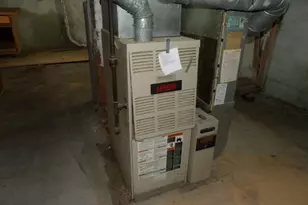 1019 Arlington Ave, Jeannette, PA 15644 - Photo 11