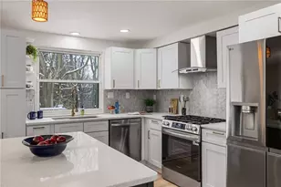 108 Mifflin Hills Dr, West Mifflin, PA 15122 - Photo 13