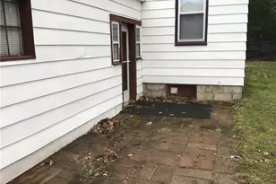 1953 Shadyside Dr, Hermitage, PA 16148 - Photo 3