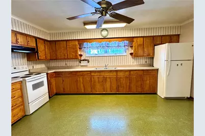 260 Simon Dr, Summit Township, PA 16002 - Photo 13