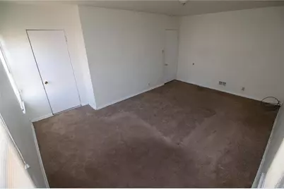 238 Fleet St, Braddock, PA 15104 - Photo 11