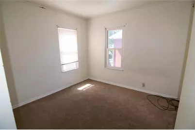 238 Fleet St, Braddock, PA 15104 - Photo 13