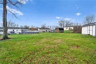 1877 George Cir, North Huntingdon, PA 15642 - Photo 7