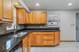 5704 Willow Terrace Dr, Bethel Park, PA 15102 - Photo 13