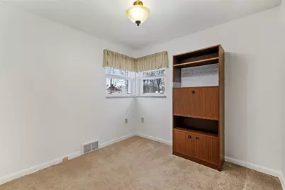 5704 Willow Terrace Dr, Bethel Park, PA 15102 - Photo 17