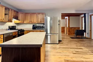 237 Mason St, Cranberry Twp, PA 16374 - Photo 9