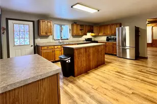 237 Mason St, Cranberry Twp, PA 16374 - Photo 13