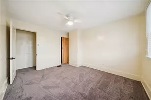 400 Broadway Ave, McKees Rocks, PA 15136 - Photo 23