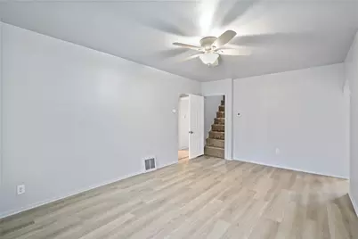 2401 Salisbury St, Pittsburgh, PA 15210 - Photo 11