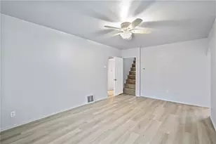 2401 Salisbury St, Pittsburgh, PA 15210 - Photo 11