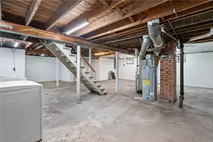 2401 Salisbury St, Pittsburgh, PA 15210 - Photo 21