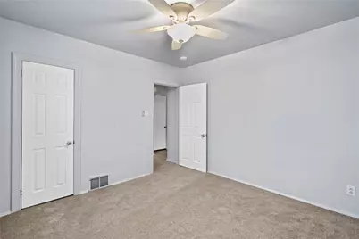 2401 Salisbury St, Pittsburgh, PA 15210 - Photo 13