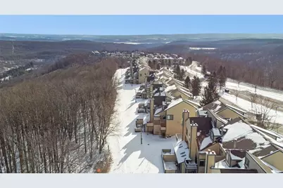 8011 Meadowridge Drive, Seven Springs, PA 15622 - Photo 39