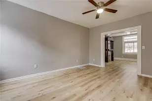 2247 Wilson Ave, Pittsburgh, PA 15214 - Photo 11