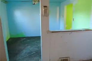 310 Anthon Dr, Pittsburgh, PA 15235 - Photo 13