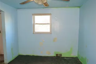 310 Anthon Dr, Pittsburgh, PA 15235 - Photo 5