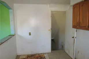 310 Anthon Dr, Pittsburgh, PA 15235 - Photo 11