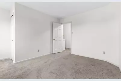 1270 Barnstaple Dr, South Park, PA 15129 - Photo 33