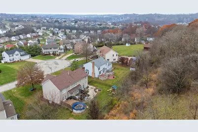 1270 Barnstaple Dr, South Park, PA 15129 - Photo 5