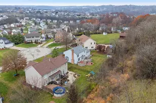 1270 Barnstaple Dr, South Park, PA 15129 - Photo 5