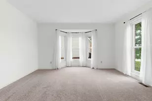 1270 Barnstaple Dr, South Park, PA 15129 - Photo 9