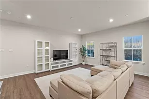 805 Greenwood Dr, North Strabane, PA 15317 - Photo 5