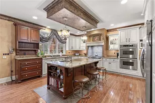 1607 Fieldstone Ln, Pittsburgh, PA 15143 - Photo 7