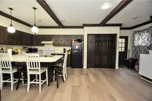 819 Lincoln Ave, Charleroi Boro, PA 15022 - Photo 9