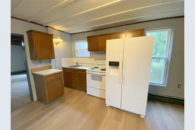 302 W Cooper St, Slippery Rock, PA 16057 - Photo 5