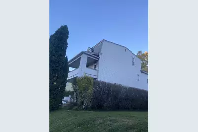 18 Saint John St, McKees Rocks, PA 15136 - Photo 3