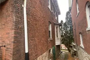 218 McKinley St, Pittsburgh, PA 15210 - Photo 3