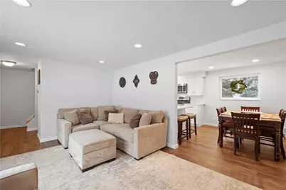 820 Bethany Drive, Pittsburgh, PA 15243 - Photo 5