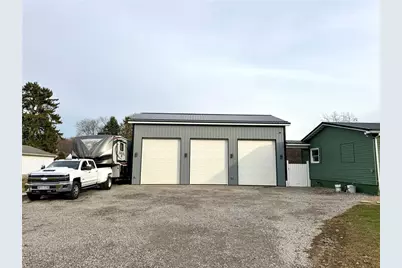 517 Meridian Road, Twp of But SW, PA 16053 - Photo 3