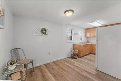 237 Collins Dr, Pittsburgh, PA 15235 - Photo 7