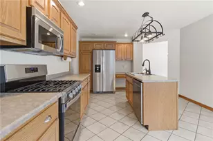 135 Lake Front Dr, Allegheny Township, PA 15940 - Photo 19