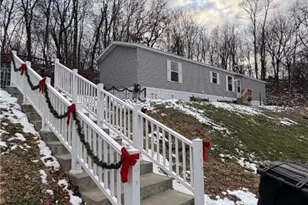 221 Reston Rd, Imperial, PA 15126 - Photo 3