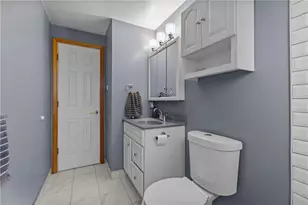 427 Stoneybrook Dr, Elizabeth Twp/Boro, PA 15037 - Photo 23