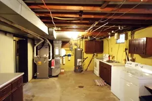 114 Duncan Cir, Brighton Township, PA 15009 - Photo 31