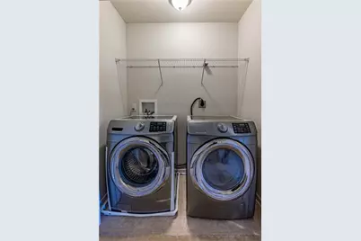 10 Roosevelt Dr, Kennedy Township, PA 15136 - Photo 21