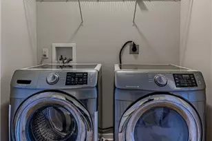 10 Roosevelt Dr, Kennedy Township, PA 15136 - Photo 21