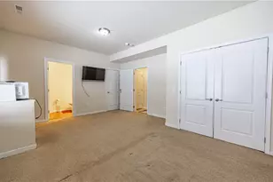 10 Roosevelt Dr, Kennedy Township, PA 15136 - Photo 23