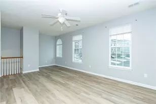 105 Mews Ln, Cranberry Township, PA 16066 - Photo 5