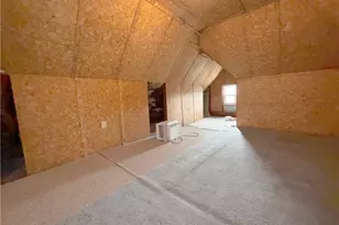 247 Sherman Ave, Vandergrift, PA 15690 - Photo 33