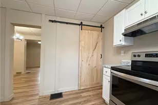 247 Sherman Ave, Vandergrift, PA 15690 - Photo 17