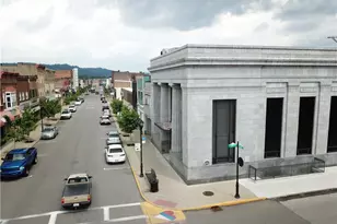 598 Merchant St, Ambridge, PA 15003 - Photo 5