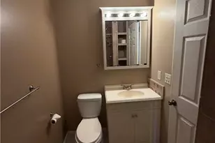 3586 N Hermitage Rd, Pymatuning Township, PA 16154 - Photo 9